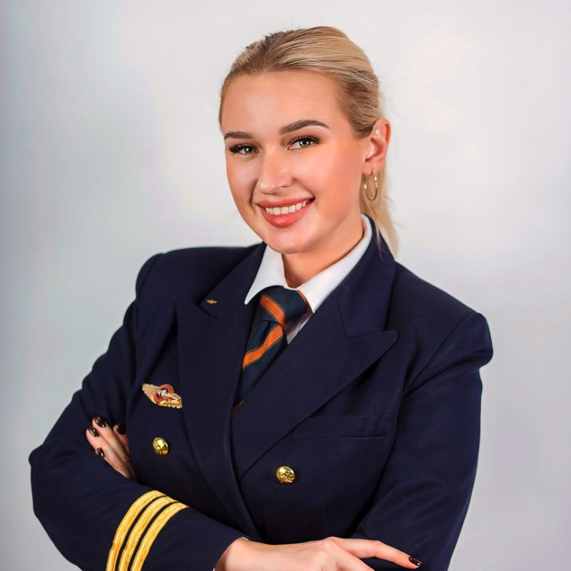 Выпускница программы «Женщина-лидер» рассказала о работе пилота. Светлана Слегтина