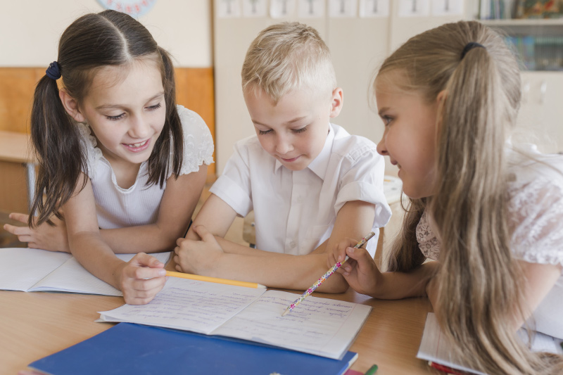 Российские эксперты представят исследования об адаптации в школах детей, попавших в нестандартные ситуации