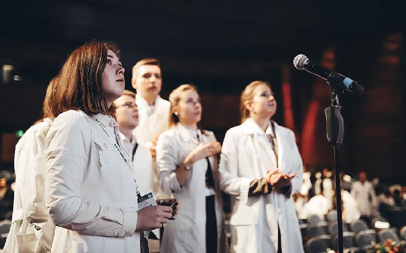 Лучших молодых медиков-женщин определят в финале Международной студенческой Олимпиады по терапии «Золотой стетоскоп»