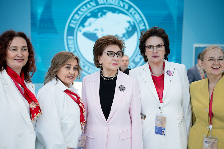 ЕЖФ на ПМЭФ-2026